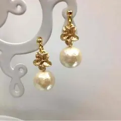 コットンパールのフラワーピアス☆