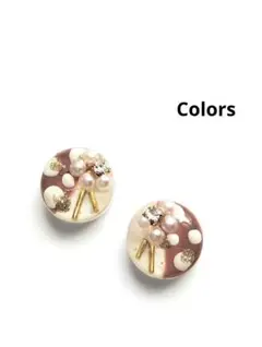 No380レジンピアスイヤリング　ブラウン　ホワイト　ドット　ゴールド系ラウンド