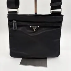 プラダ　三角ロゴ　ナイロン　サコッシュ　ショルダーバッグ ブラック
