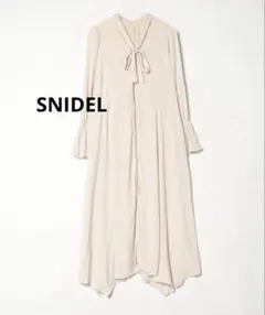 【SNIDEL】ロングワンピース　リボン　タイ　アイボリー　フリーサイズ