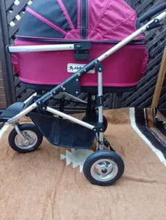 ⑤AirBuggy ペットカートのサムネイル