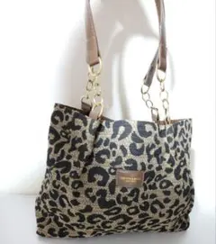 ヒョウ柄 ショルダー バッグ収納力バツグン