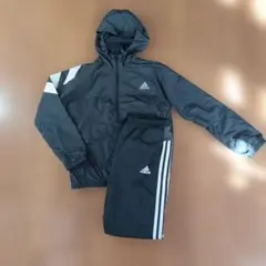 adidas ウインドブレーカー フード付き　上下セット　140
