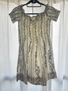 フローラルプリント オフショルダー ワンピース