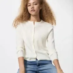 メリノリブクルーネックショートカーディガン　白　ユニクロ