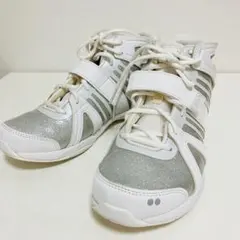 ryka フィットネスシューズ ハイカット　22.5 センチのサムネイル