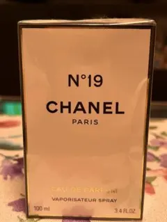 未開封新品未使用CHANEL N°19 Eau de Parfum 100ml