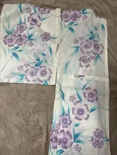 浴衣 花柄　クリーム　紫　青 綺麗　透け感あり
