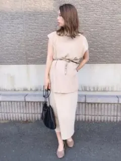 白カットソー(ローリーズファーム)