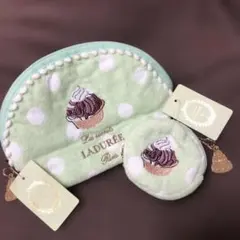 Item thumbnail for item efb618cc-5dc8-4d12-b487-63785e820d7c