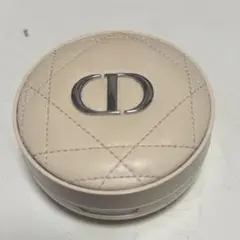 Dior スキン フォーエヴァー クッション パウダー ラベンダー