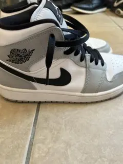 Air Jordan AJ1 ホワイト/グレー/ブラック
