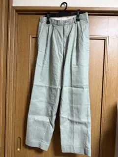 無印良品 紳士 ヘンプ混タックストレートパンツのサムネイル