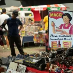 昭和レトロ　Maggi マギー　ドイツやスイスの定番の醤油に似ている調味料の看板のサムネイル