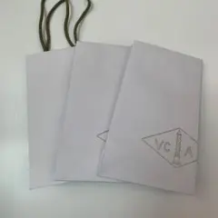 Van Cleef & Arpels ヴァンクリーフ&アーペル　紙袋