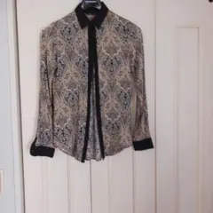美品　ZARA WOMAN 綺麗なペイズリー柄のブラウス