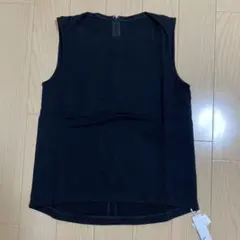 新品未使用 タグ付き トップス ノースリーブ
