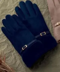 新品　紺色　手袋　ファーグローブ ネイビーグローブ　レディース