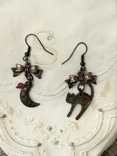 猫　ピアス