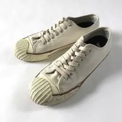 Amber Wall ローカット ホワイトキャンバススニーカー