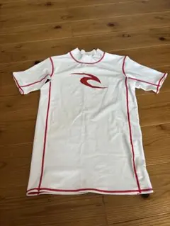 ラッシュガード