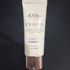 d'Alba UV ESSENCE SERUM 35mlおまけのパック付き