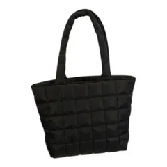 新品未使用　黒いキルティングトートバッグ