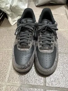ナイキ エア フォース 1 '07 LV8 スネーク 27.5cm