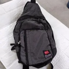 Hanes ブラック ボディバッグ　メンズ