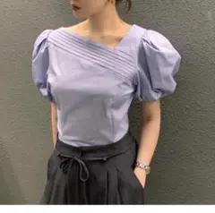 パフスリーブ アシンメトリー ブラウス ライトブルーのサムネイル