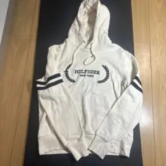 TOMYHILFIGARパーカー