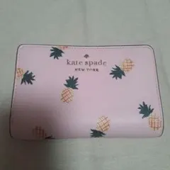 未使用級】kate spade スモール コンパクト ウォレット トマト - メルカリ