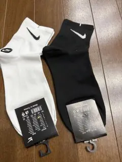 NIKE ソックス 2足セット ブラック ホワイト夏用薄生地のサムネイル