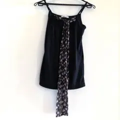 【お盆セール⭐︎】ナイスクラップ　ノースリーブ　タンクトップ　夏服　きれい　花柄