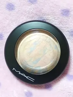 Item thumbnail for item abd57913-f2de-45df-b56d-261a756a09eb