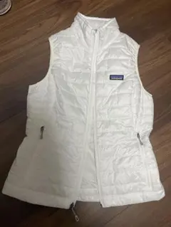 新品 patagonia ダウンベスト S ホワイト　レディース