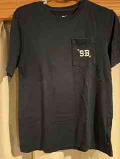 Nike ブラック Tシャツ SBロゴ