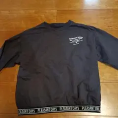 Pleasant Days ロゴ入り長袖トレーナー