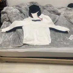 TOMMY HILFIGER フード付きパーカー ホワイト