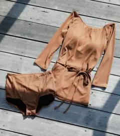 アパートバイローリーズ 水着 ラッシュガード セット