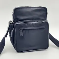 【極上美品】プラダ　ナイロン　レザー　ネロ　ショルダー　バッグ　三角プレートロゴ