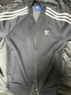 adidas ジャケットのサムネイル