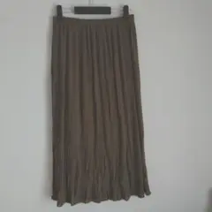 【新品未使用タグ付】ユニクロ シフォン プリーツスカート　オリーブ　L