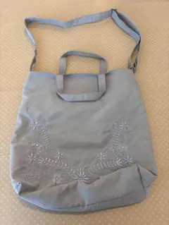刺繍入りライトブルーショルダーバッグのサムネイル