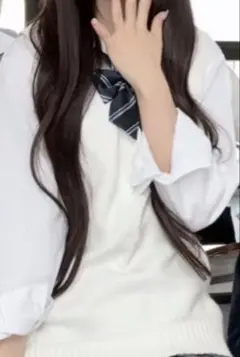 ホワイト Vネック ノースリーブ ベスト Mサイズ