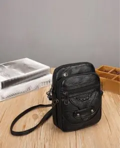黒スマホショルダーバッグ
