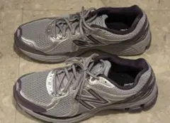 【値下げ可能】New Balance 860v2 Silver/Purpleのサムネイル