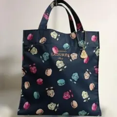 ✨スクレbyラデュレ✨トートバッグ　ネイビー　薔薇　マカロン ランチトートバッグのサムネイル