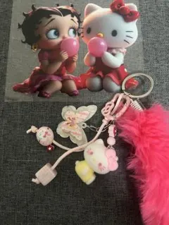 ハローキティ ピンクファー キーホルダー