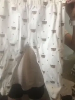 ユニクロ　パンツ　ねこ